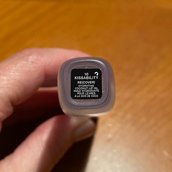 Marc Jacobs Recover Hydrating Coconut Lip Oil RARE - Picture 8 of 16